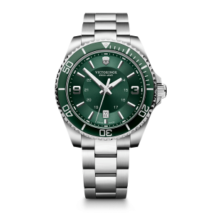 Victorinox - Montre Homme - Maverick -cadran vert - bracelet acier - Ref 241934
